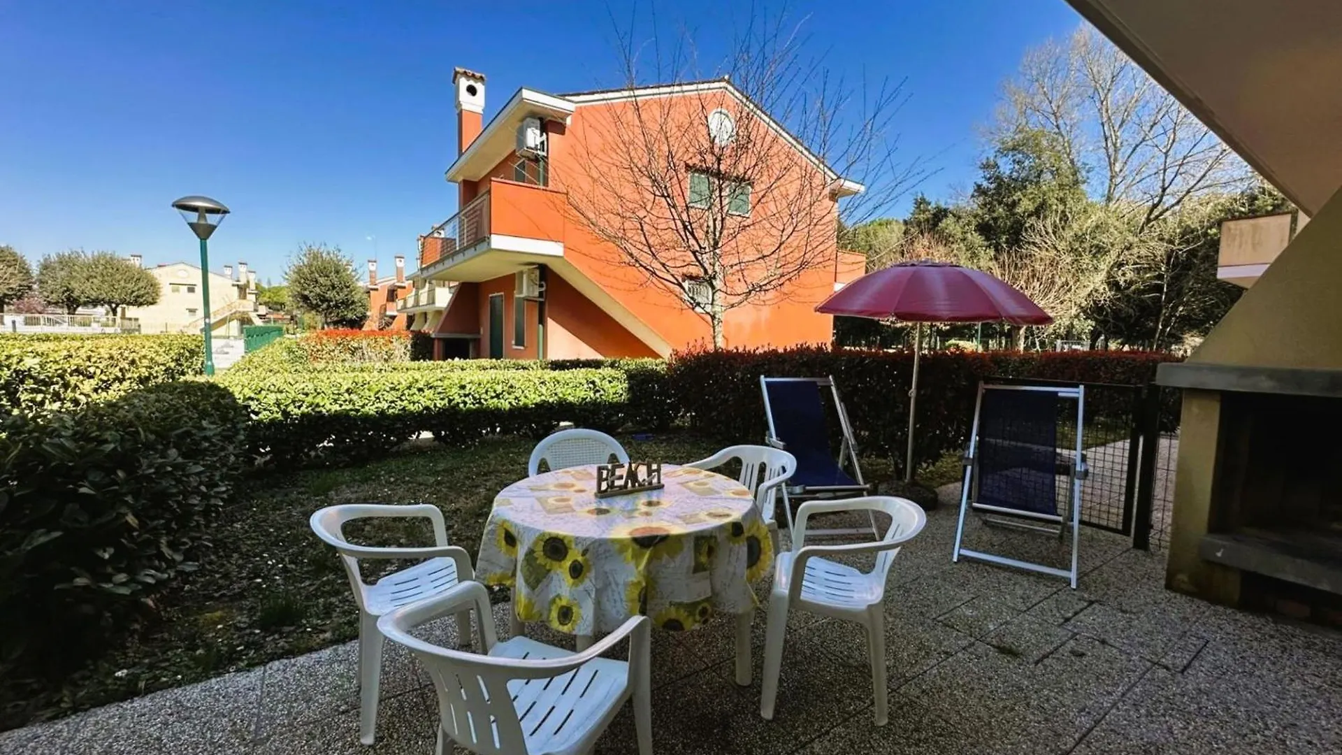 Bibione Escape Cozy Villetta With Pool And Garden