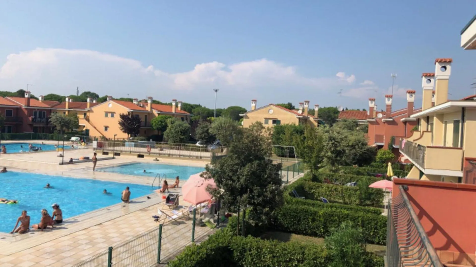 Bibione Escape Cozy Villetta With Pool And Garden Appartamento